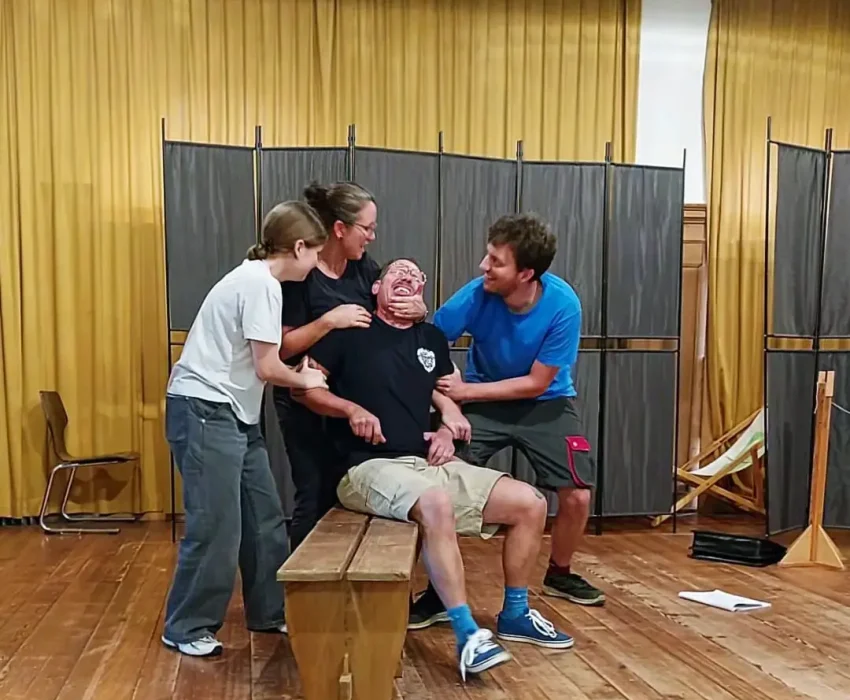 theater-hallau-die-schweizermacher-proben-2