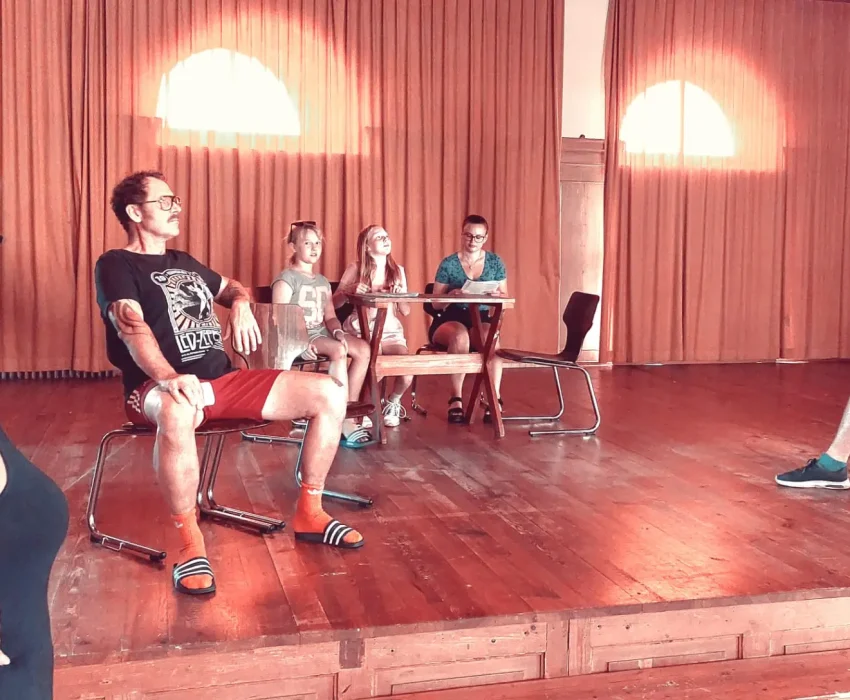 theater-hallau-die-schweizermacher-proben-4